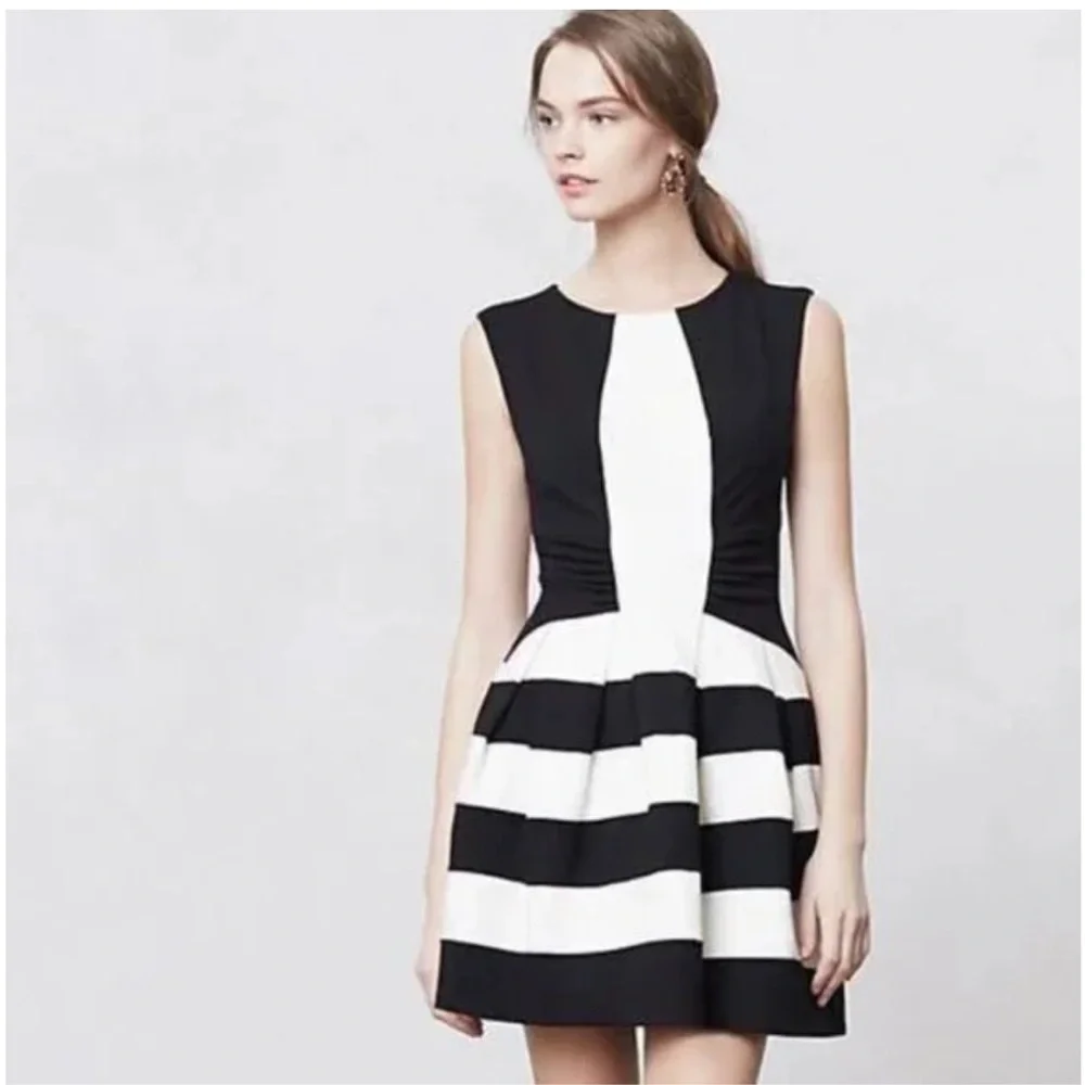 Anthropologie Strata Dress Ponte Fit & Flare By Eva Franco Size 2 - Picture 2 of 8